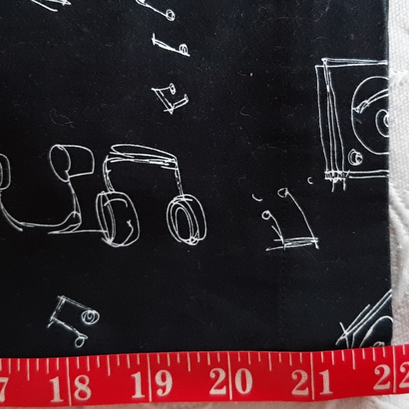 Chicos Musical Pedal Pusher Size 12 - Picture 6 of 8